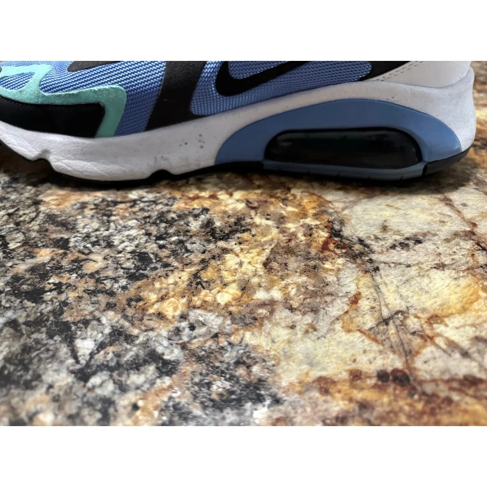 Nike Air Max 200 - Picture 11 of 13